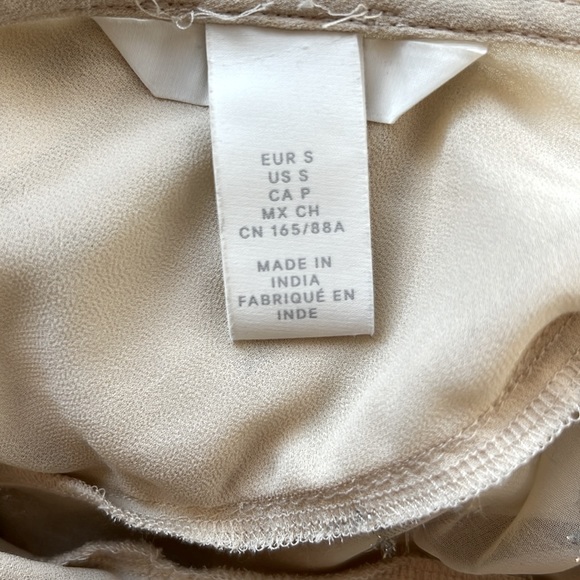 H&M cream silver jacquard pattern peplum blouse, size small - Picture 10 of 11